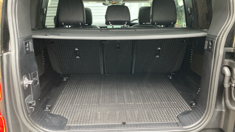 Land Rover Defender 3.0 D250 XS Edition 110 5dr Auto Diesel Estate